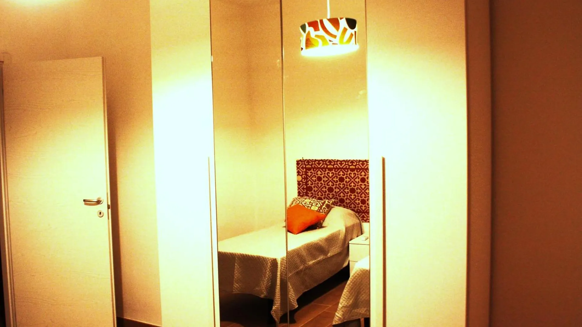Marilena House Apartamento Bari 0*,